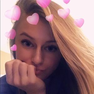 Meet your Posher, Alyssa